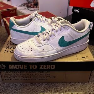 Women’s Nike Court Visions